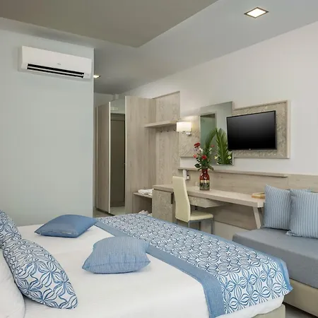 Vantaris Blue Adults Only 4*
